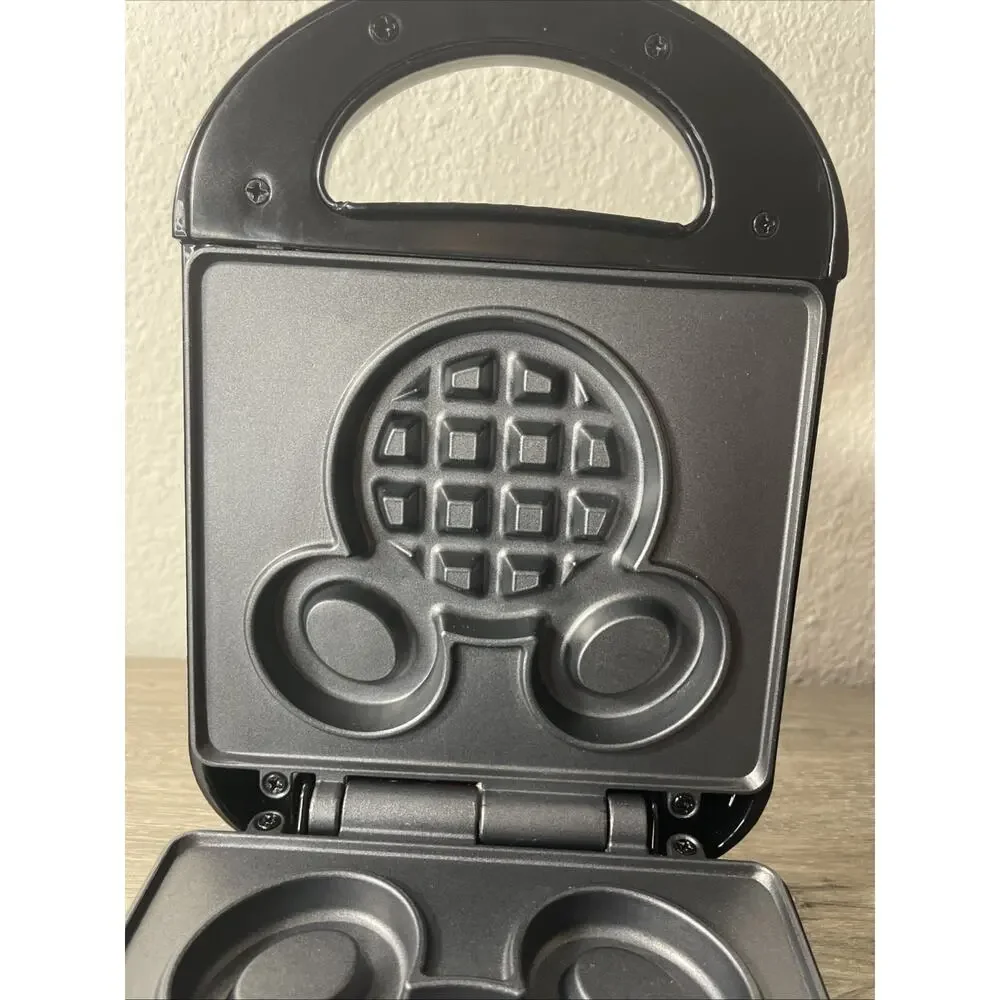 Disney DCM92 Mickey Mini Waffle Maker Black